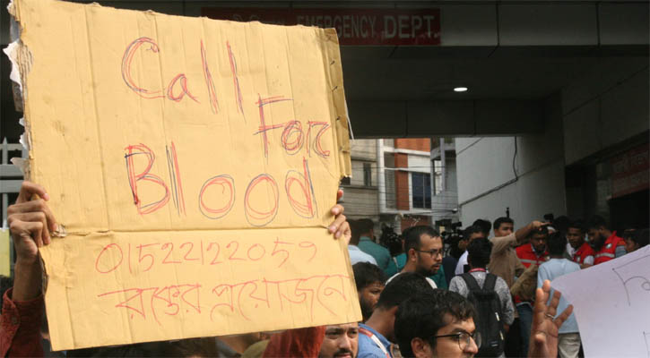 দিয়াবাড়িতে শোকের মাতম, অ্যাম্বুলেন্স দেখলেই ছুটছেন স্বজনরা